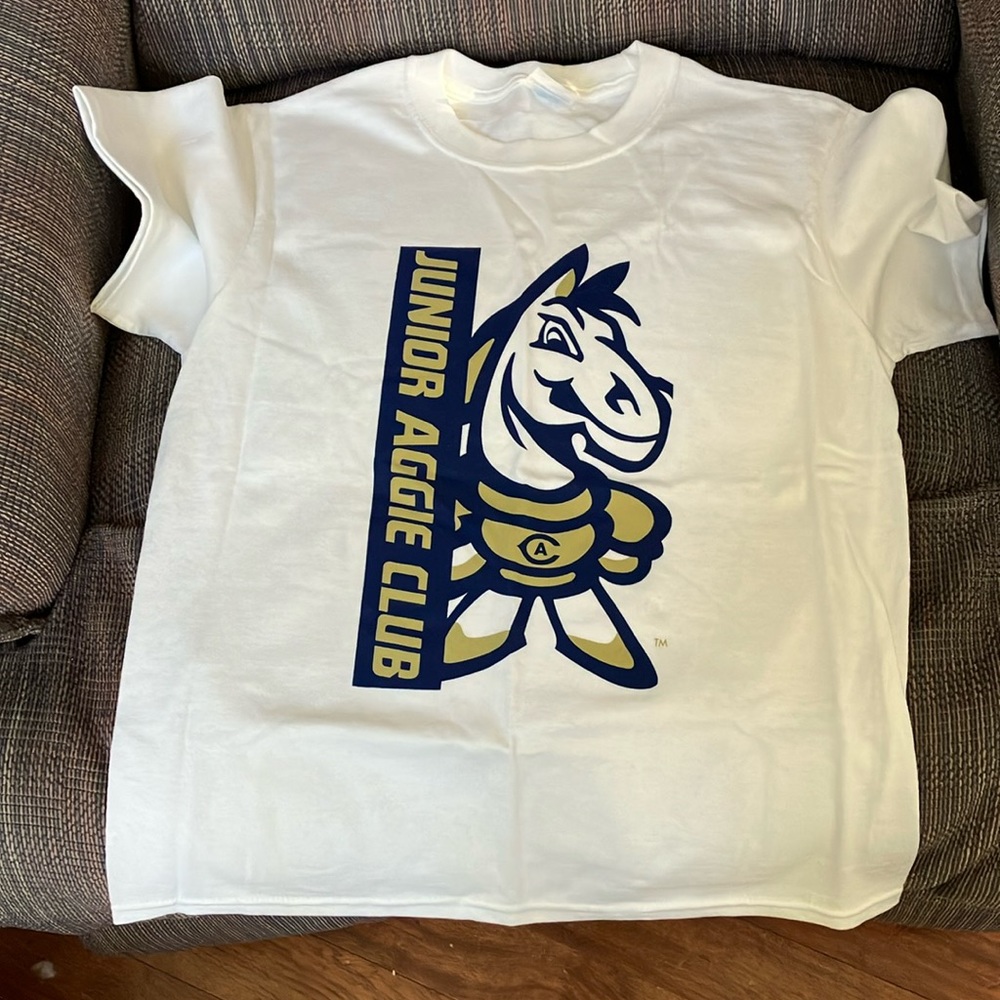 UC Davis Aggie club shirt NEW
